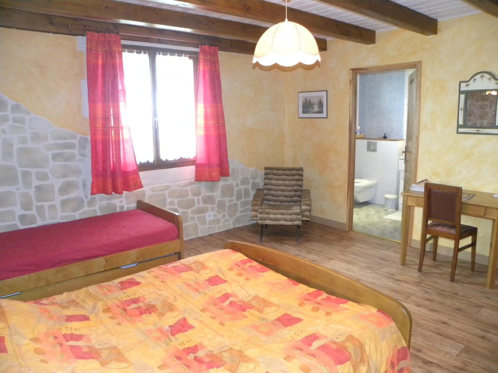 Auberge Les Volpilieres Ruynes-en-Margeride Экстерьер фото