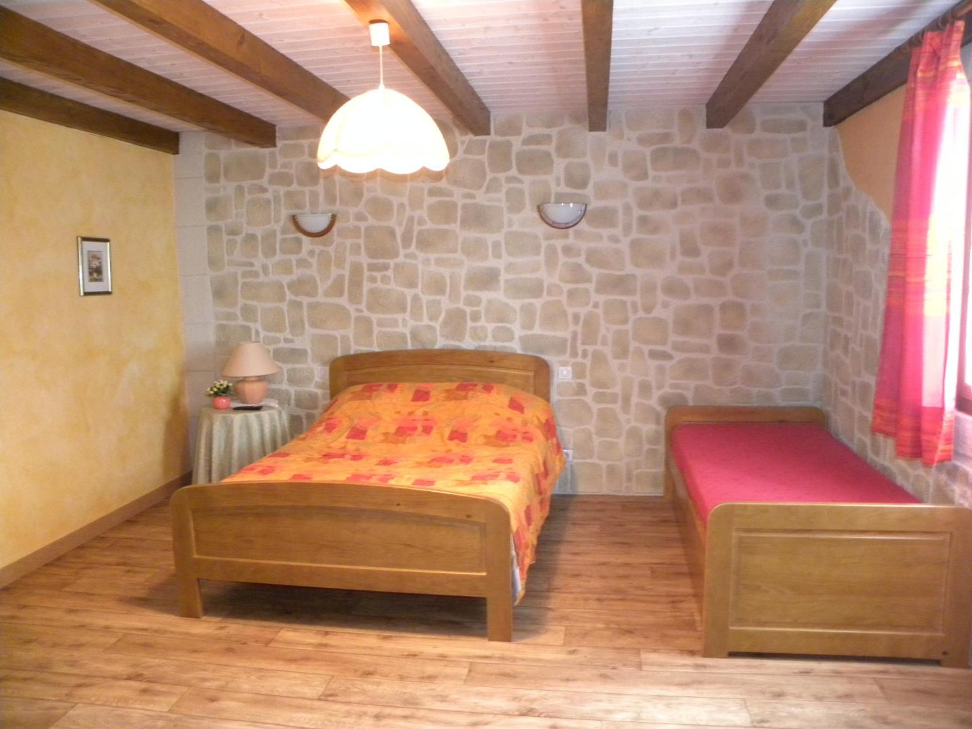 Auberge Les Volpilieres Ruynes-en-Margeride Экстерьер фото